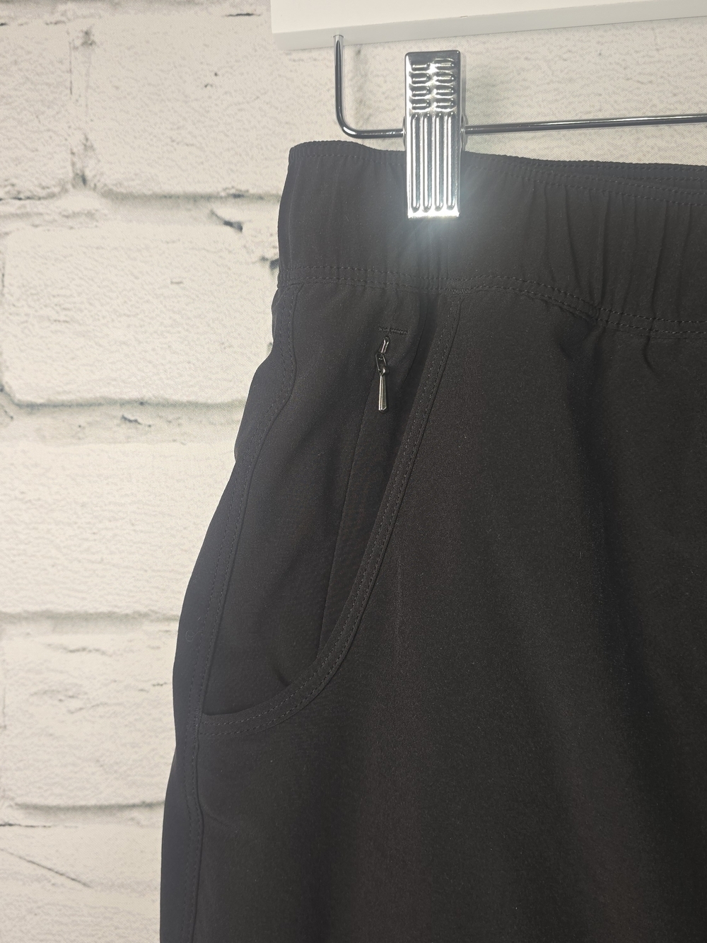 PATAGONIA FLEETWITH SKORT BLACK ACTIVEWEAR WRAP POCKETS CINCH WAIST WOMENS M - Picture 5 of 7